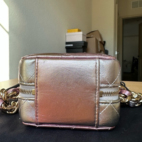 Chanel Quilted Mini Bag in Metallic Pink and Gold Box Bag - Picture 9 of 15